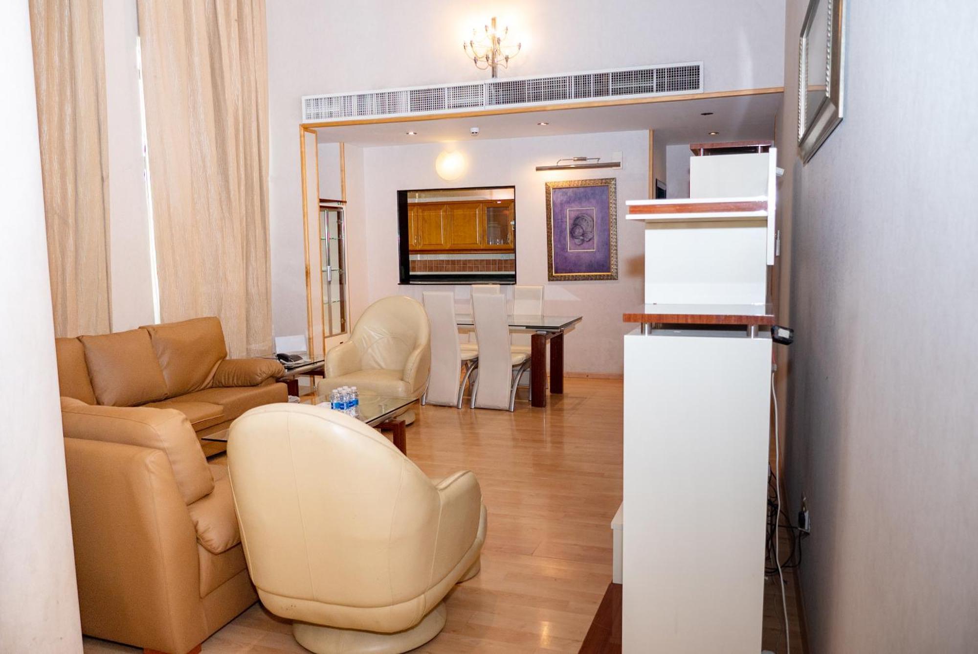 One Pavilion Luxury Serviced Apartments マナーマ エクステリア 写真