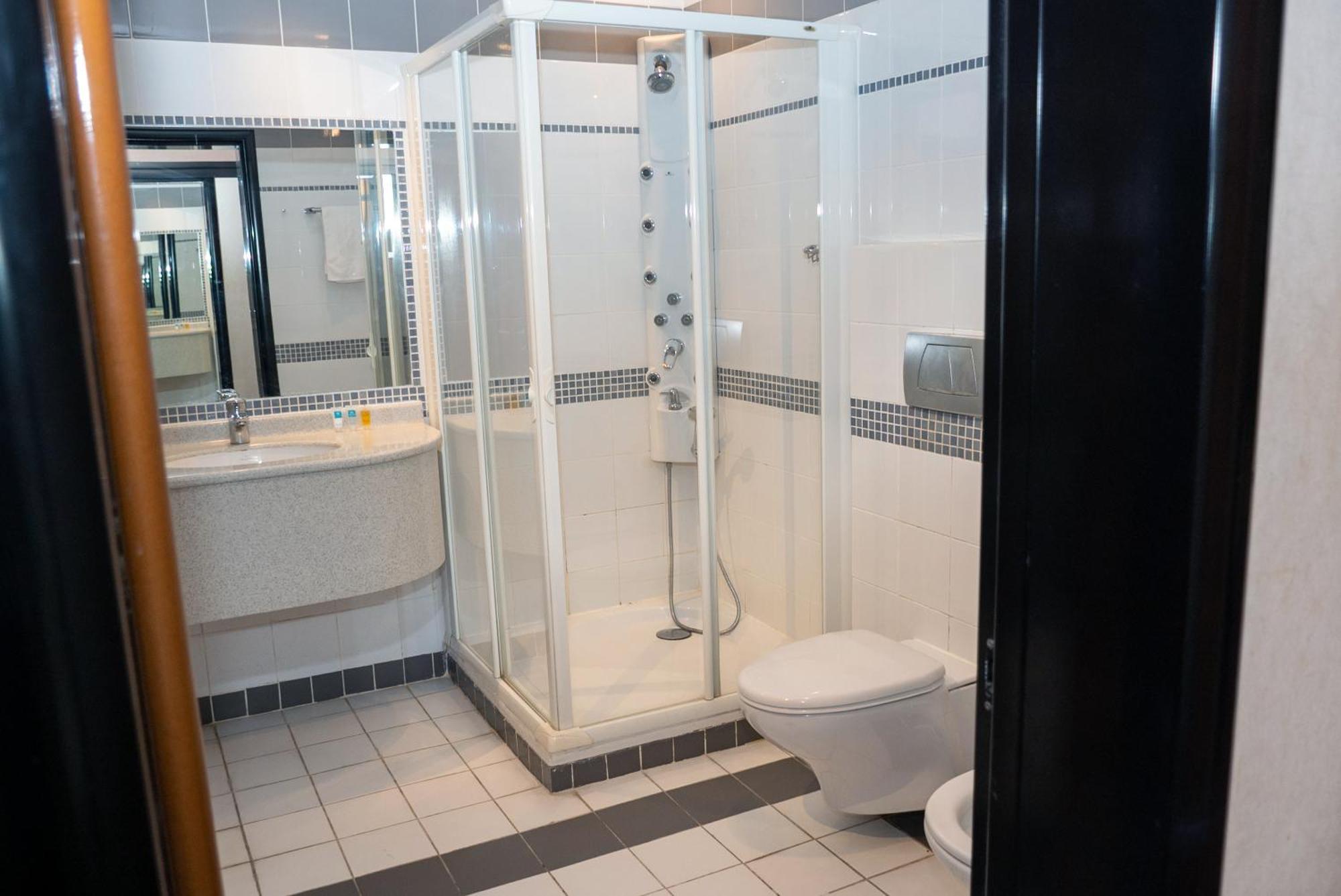 One Pavilion Luxury Serviced Apartments マナーマ エクステリア 写真