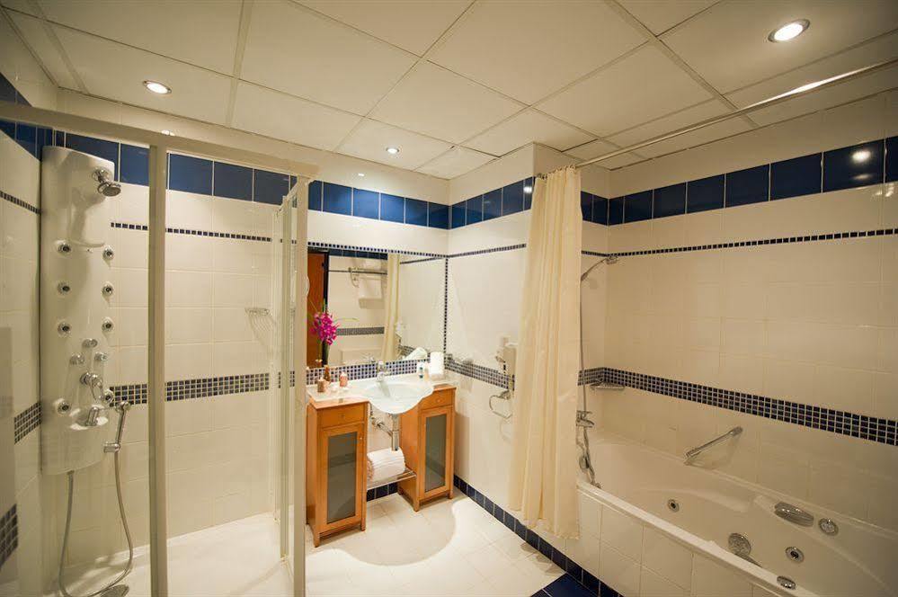 One Pavilion Luxury Serviced Apartments マナーマ エクステリア 写真